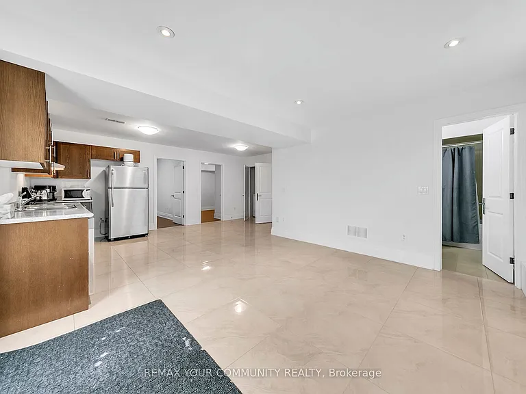 179 Greenfield Ave — Photo 22