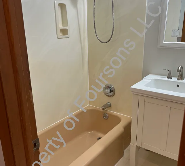 Full Bath 2