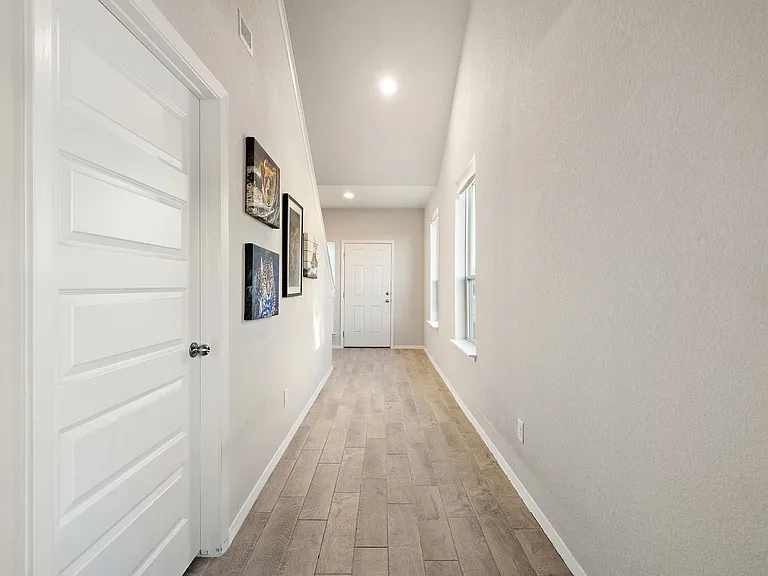 408 Black Opal Dr — Photo 7