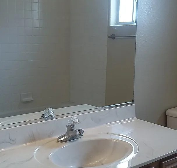 205 Bay Club Dr — Photo 14