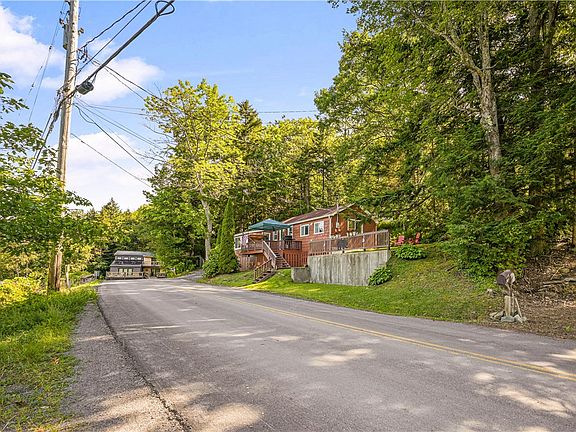3rd image of 342 Bear Gulch Rd