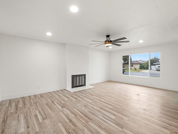 5th image of 568 E San Ramon Ave