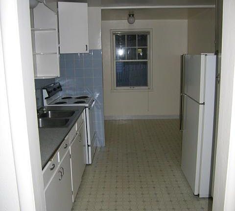 3rd image of 1224 E 38th Ave