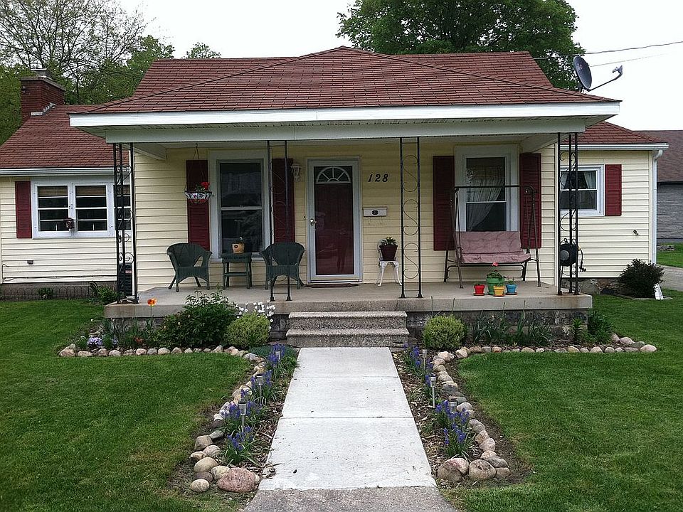2nd image of 128 S Monroe St