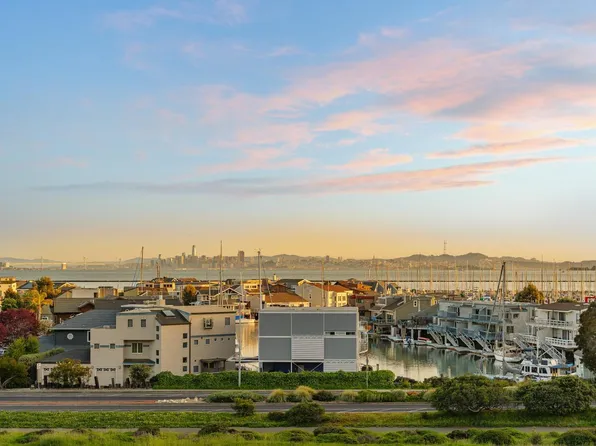 1300 Quarry Court #311, Richmond, CA 94801