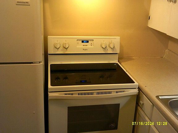 Stove and Fridge