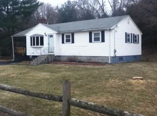 906 Pond St, Franklin, MA 02038
