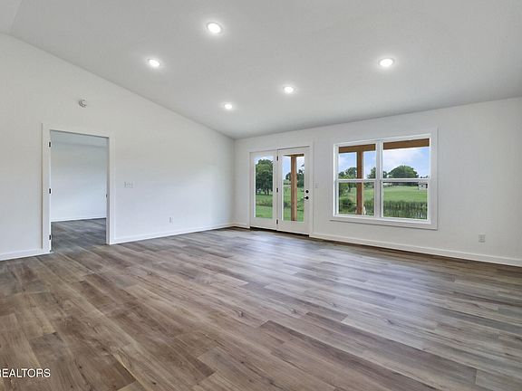 5th image of 817 Hack Beaty Rd