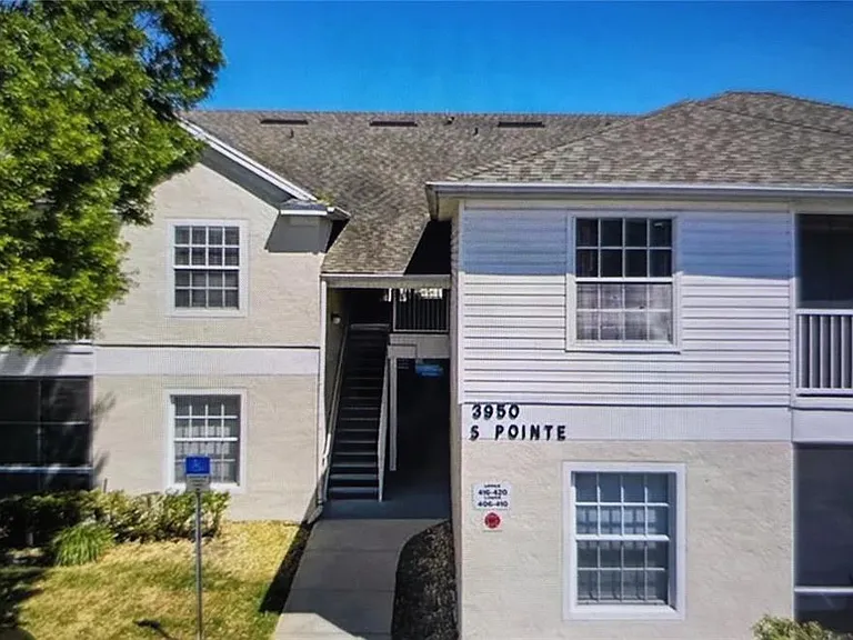 3950 Southpointe Dr #418 — Photo 2
