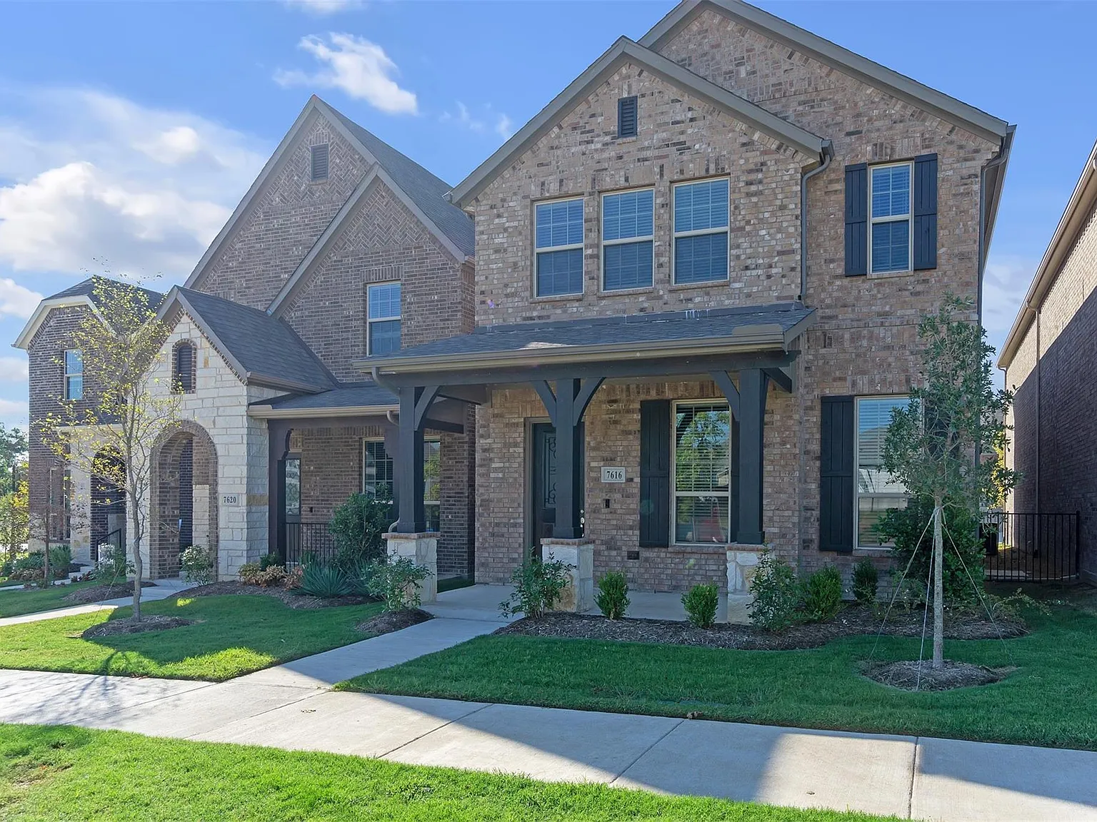 3 bed, 2.5 bath, 2297 sqft, $2,750 — Photo 2