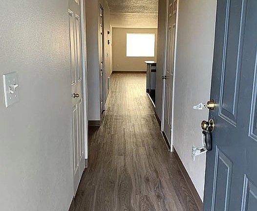 3rd image of 532 NE Larch Ln