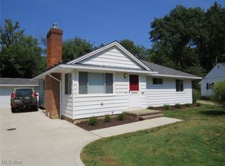 25316 Conover Dr, Bay Village, OH 44140