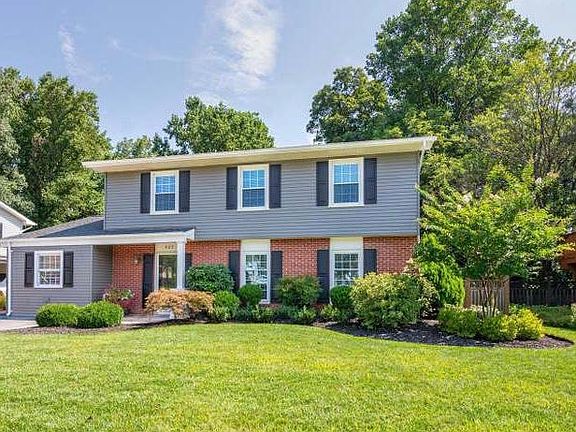 2nd image of 927 Autumn Valley Ln
