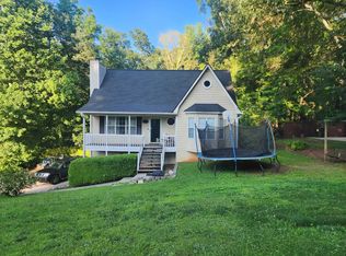 310 King James Dr, Dallas, GA 30157