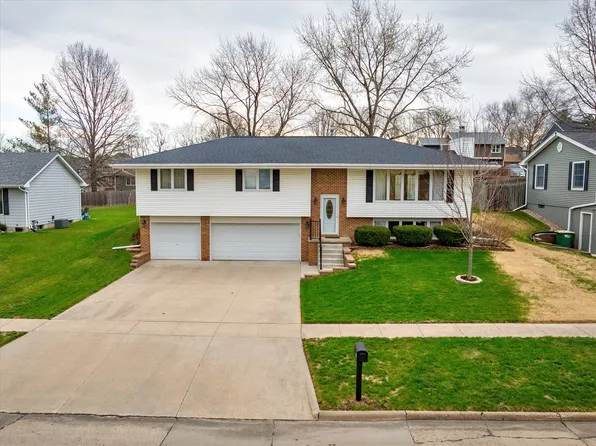1410 N C St, Indianola, IA 50125