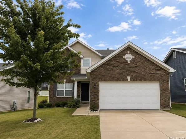 224 Quiet Bend Dr, Wentzville, MO 63385