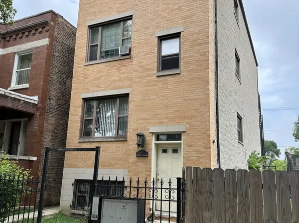 4036 W Gladys Ave, Chicago, IL 60624