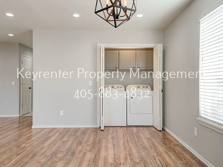 429 Belmont Dr — Photo 13