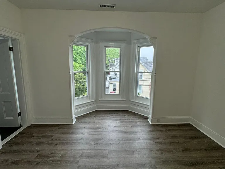 323 N Main St — Photo 13