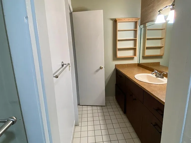 6505 Winfield Blvd #B-5 — Photo 10