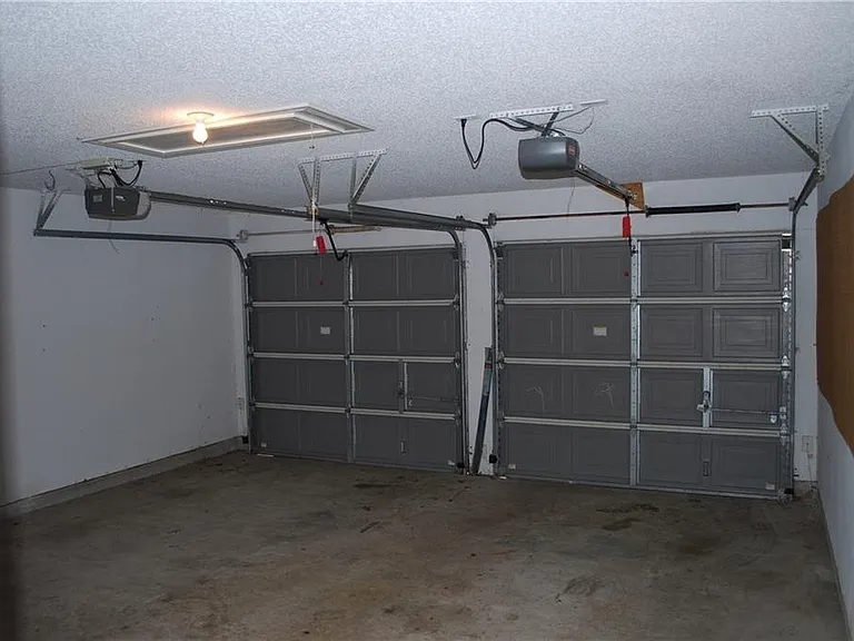 2685 Hillside Dr — Photo 28