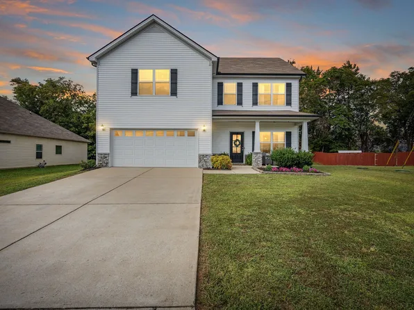 1422 Halverson Dr, Murfreesboro, TN 37128