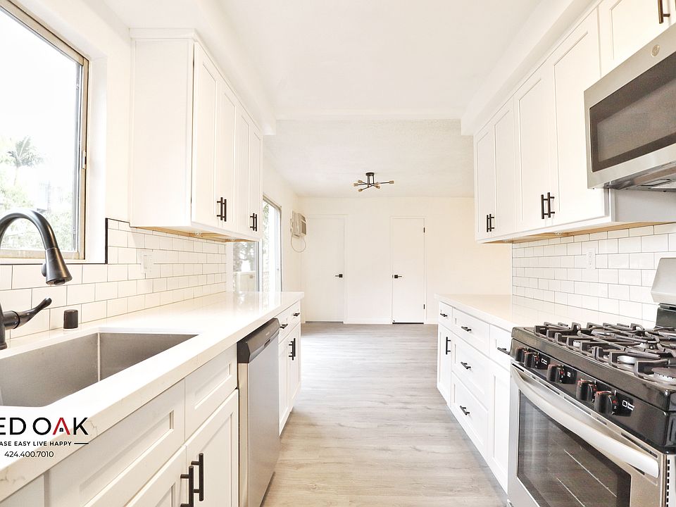1st image of 7720 Hampton Ave #201