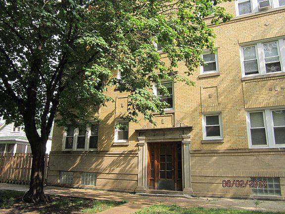 3rd image of 5004 W Newport Ave #2