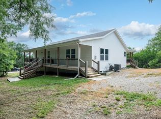 23001 219th St, Leavenworth, KS 66048