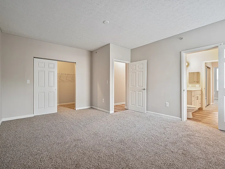 90 Berkley Manor Drive_20 3b2b Unit 1212