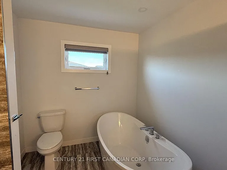 3395 Regiment Rd — Photo 14