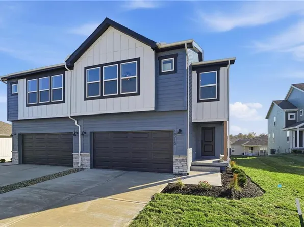 19713 W 195th Pl, Spring Hill, KS 66083