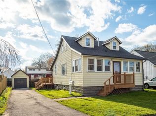 257 Crossfield Rd, Rochester, NY 14609