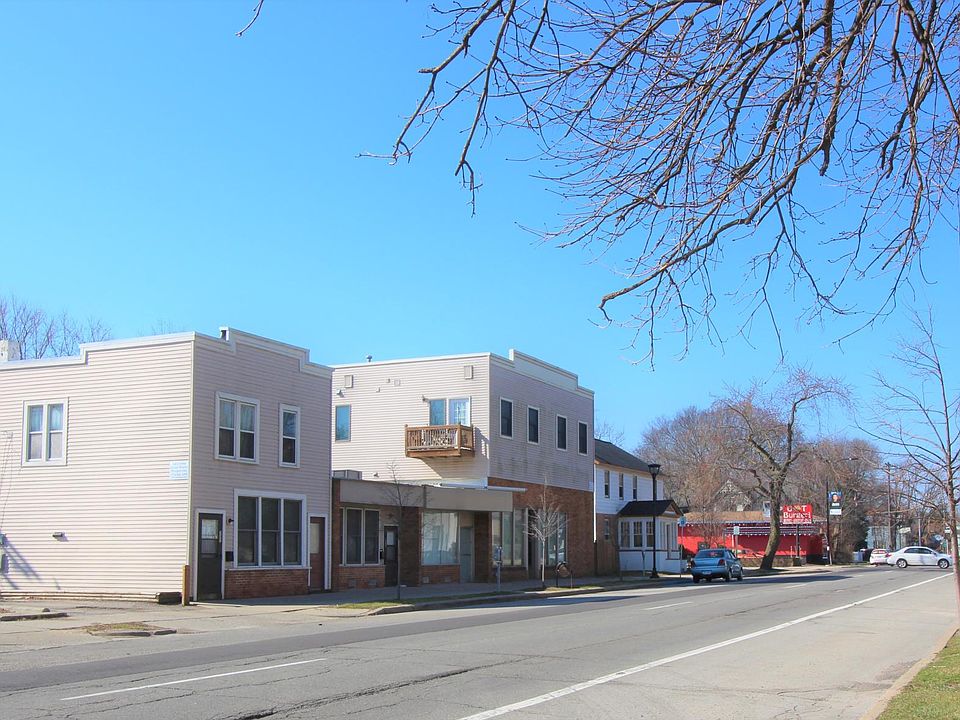 1st image of 209 W Cross St