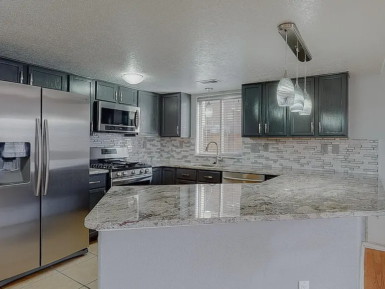7200 Dancing Eagle Ave NE — Photo 10