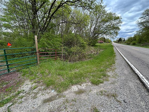 3rd image of 6120 Kelly Rd