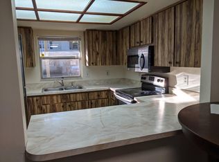 152 Douglas Rd W, Oldsmar, FL 34677