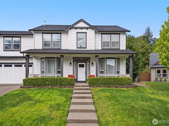 3rd image of 299 Hillshire Drive