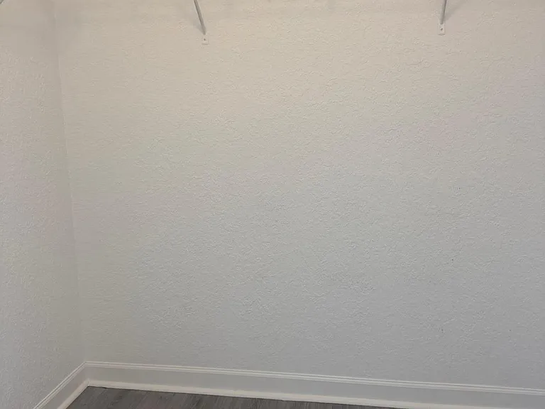 184 Eureka Dr — Photo 18