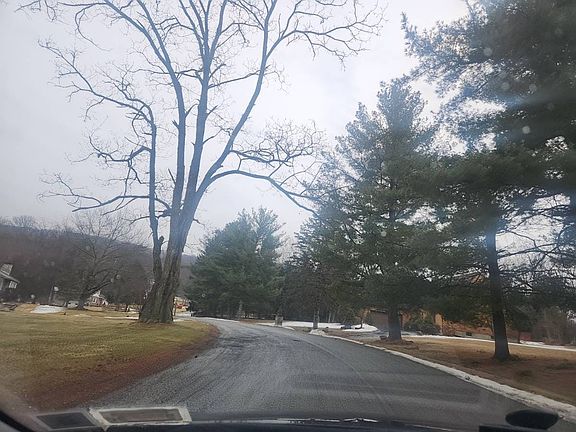 5th image of 26 Sebastian Ct