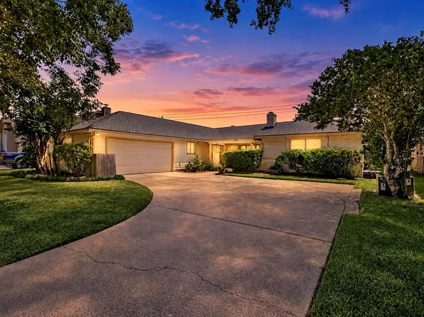 3415 W Creek Club Dr, Missouri City, TX 77459