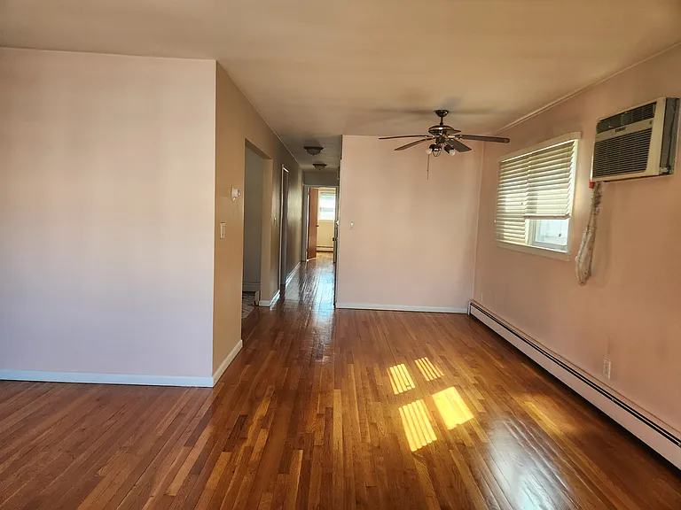 30 E 36th St #2 — Photo 4