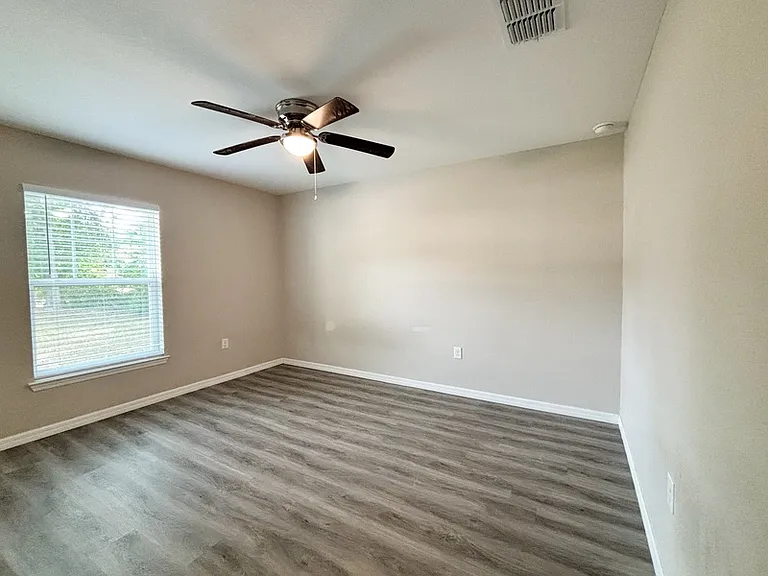 9892 SW 189th Cir — Photo 21