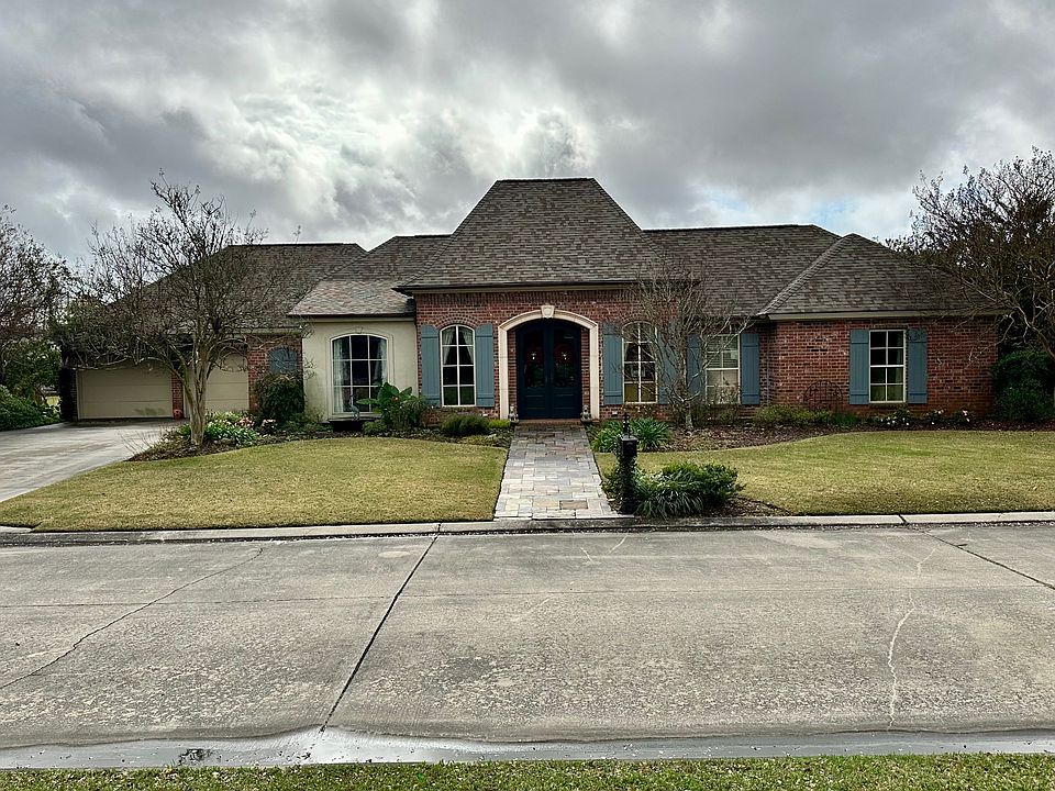 1st image of 813 Woodland Estates Dr
