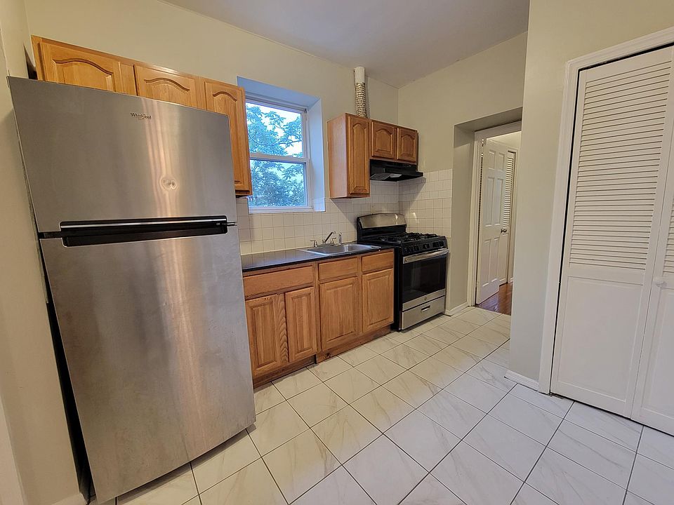 1st image of 210 N 15th St #C11