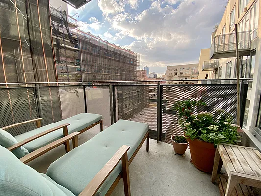 Rented by NY Living Solutions | media 27