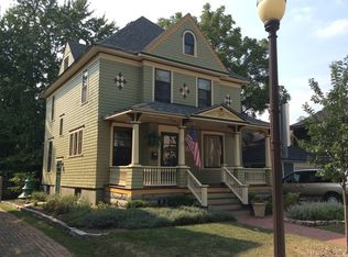 12 Rugby Pl, Elgin, IL 60120