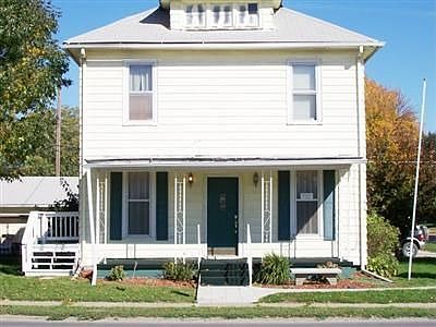 1st image of 901 A Ave W
