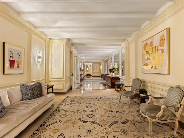 875 Park Avenue image 20 of 24