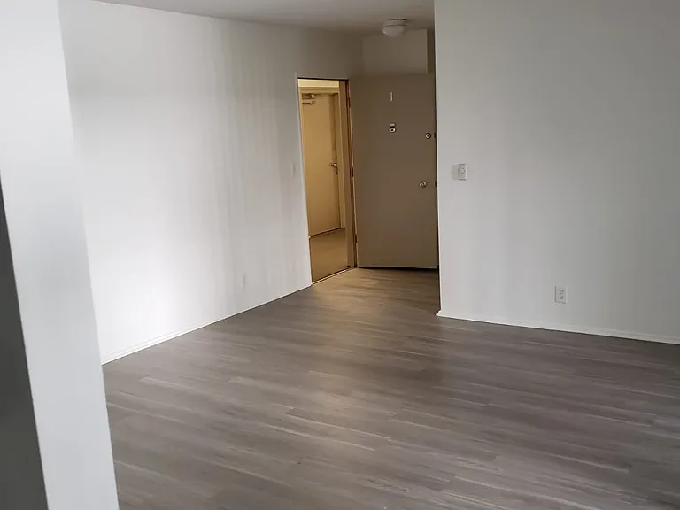 5000 Coldwater Canyon Ave #1A — Photo 8